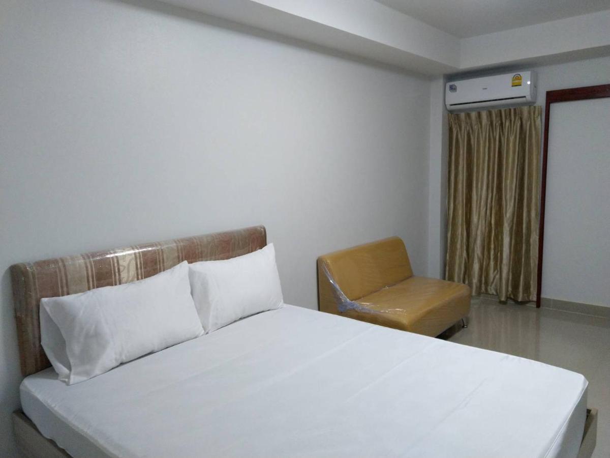 Roseate Bangkok Hotel Exterior photo